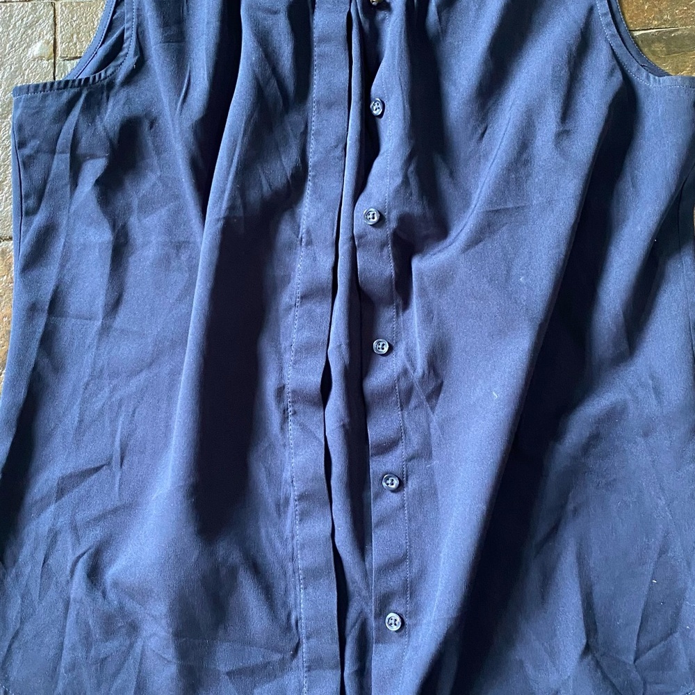 Banana Republic Chic Sleeveless navy Blouse